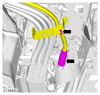 E158882
